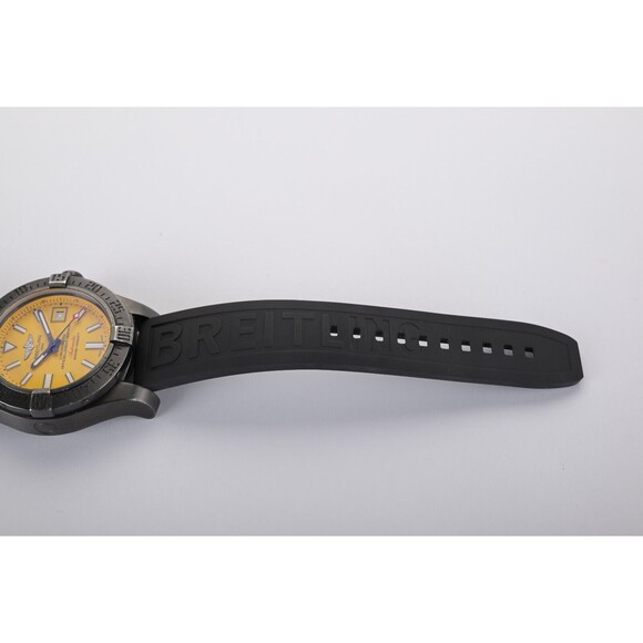Breitling Avenger II Seawolf Blacksteel M17331 Yellow 45mm Men's Watch +B&P - Picture 11 of 12